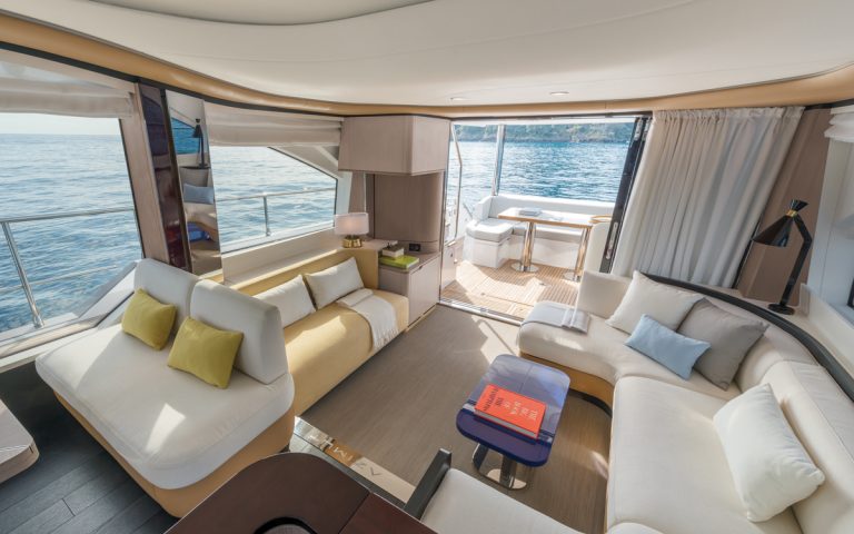 AZIMUT 60 2014